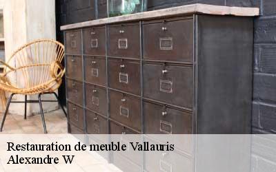 Restauration de meuble  06220